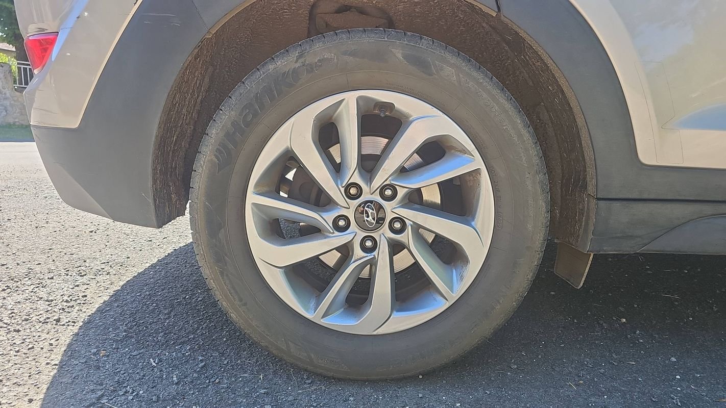 Hyundai Tucson - Photo 16
