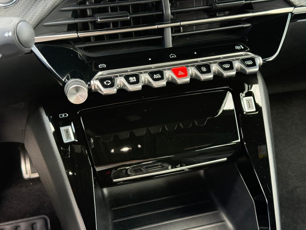 Peugeot 2008 - Photo 14