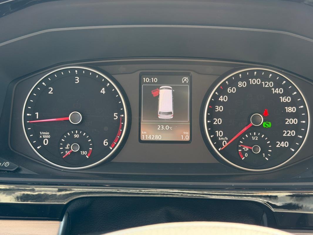 Volkswagen Multivan - Photo 20