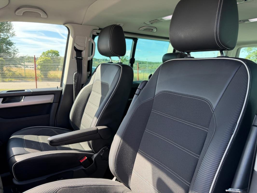 Volkswagen Multivan - Photo 21