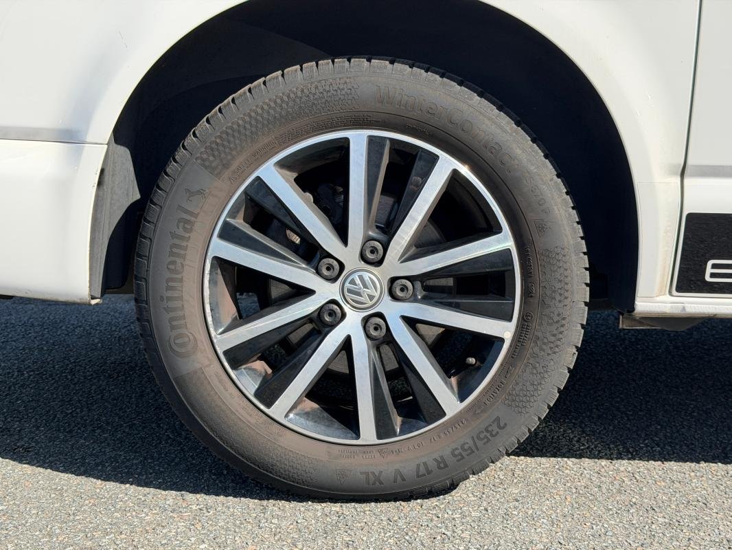 Volkswagen Multivan - Photo 26