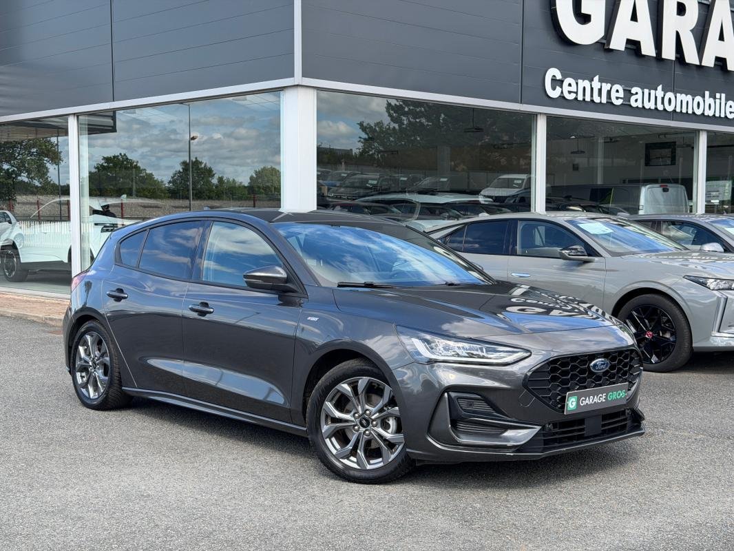 Ford Focus - Photo 1