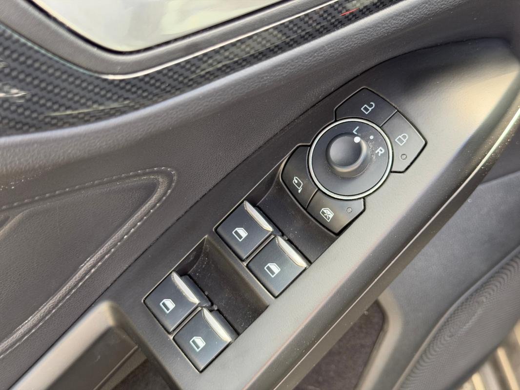 Ford Focus - Photo 7