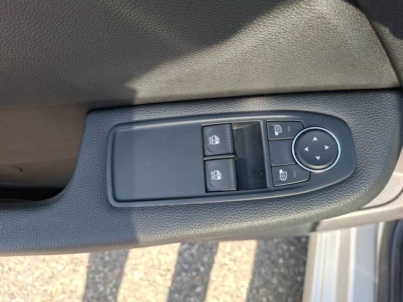 Renault Clio - Photo 18