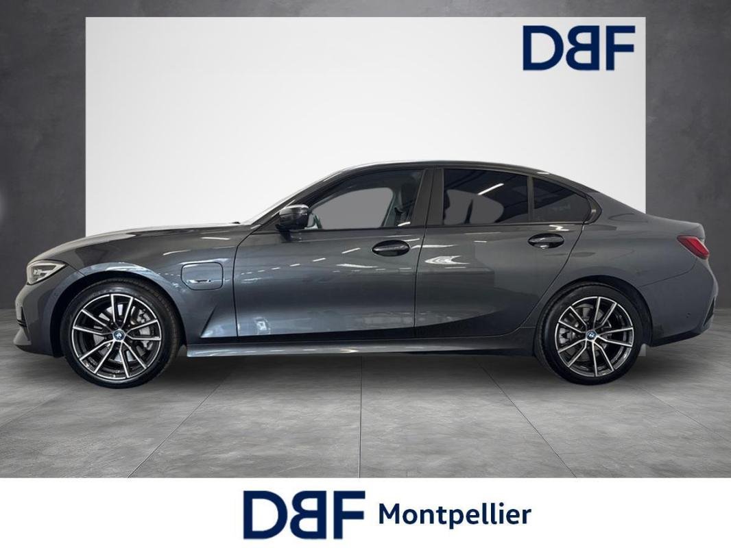 BMW Série 3 - Photo 2