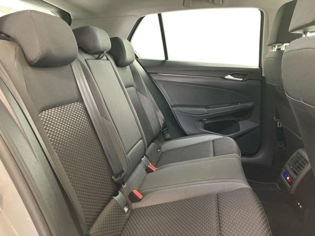 Volkswagen Golf - Photo 23