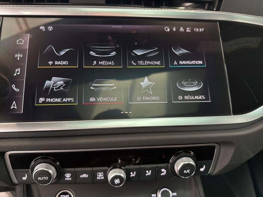 Audi Q3 - Photo 13