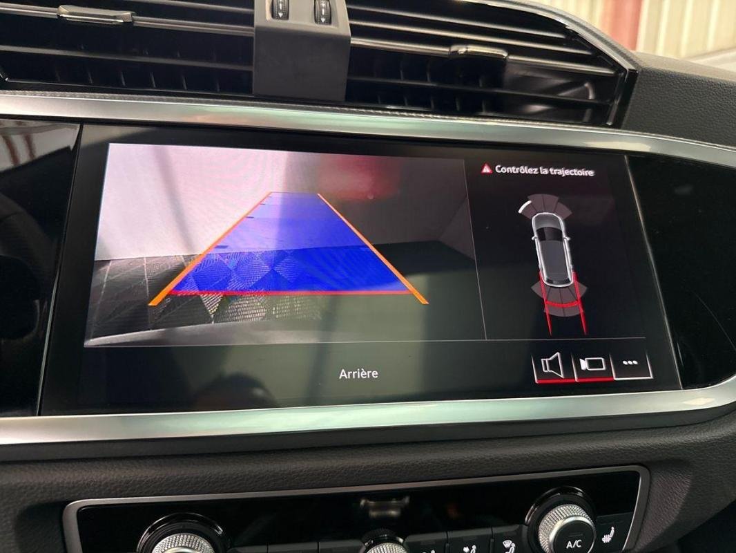Audi Q3 - Photo 14