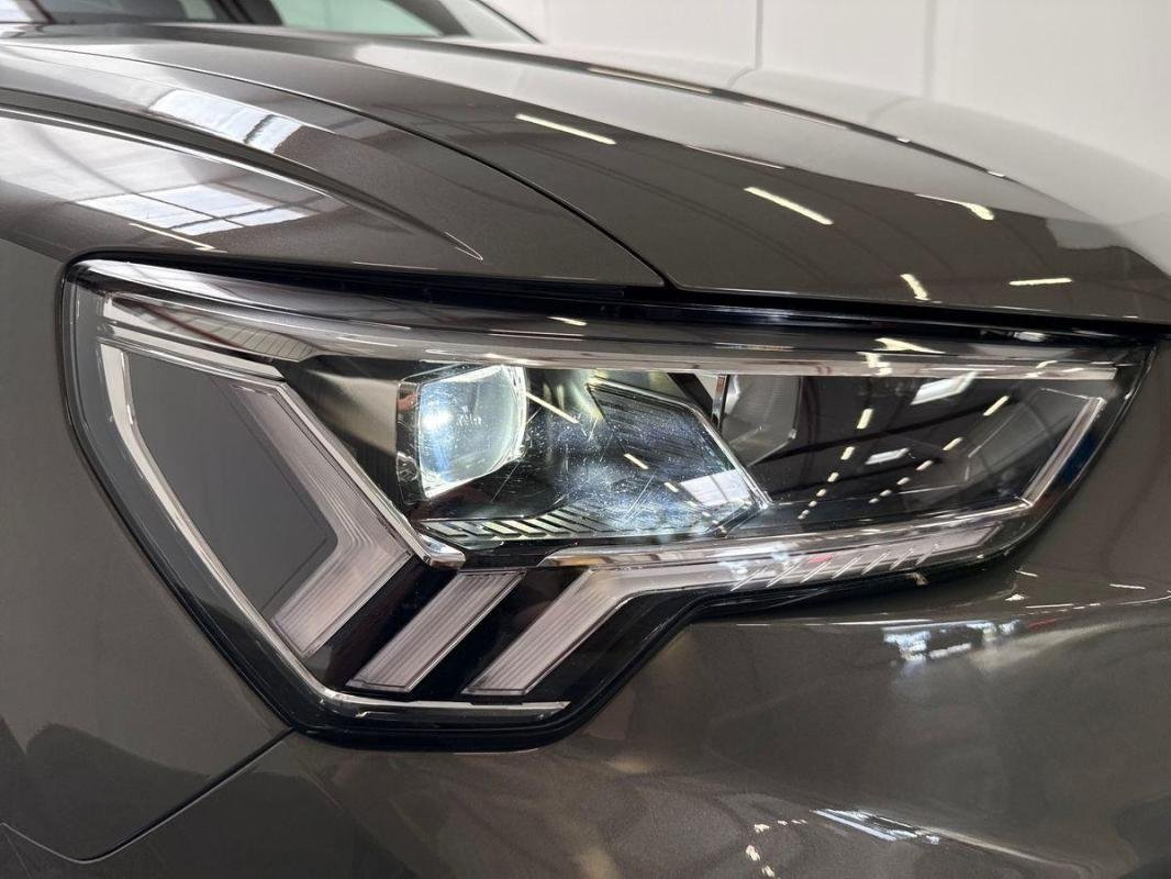 Audi Q3 - Photo 20