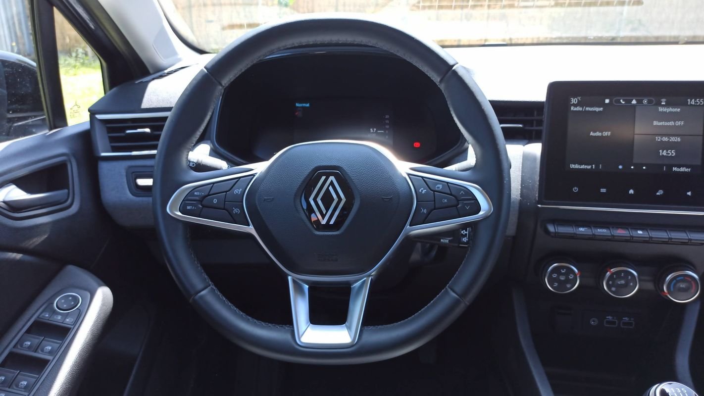Renault Clio - Photo 23