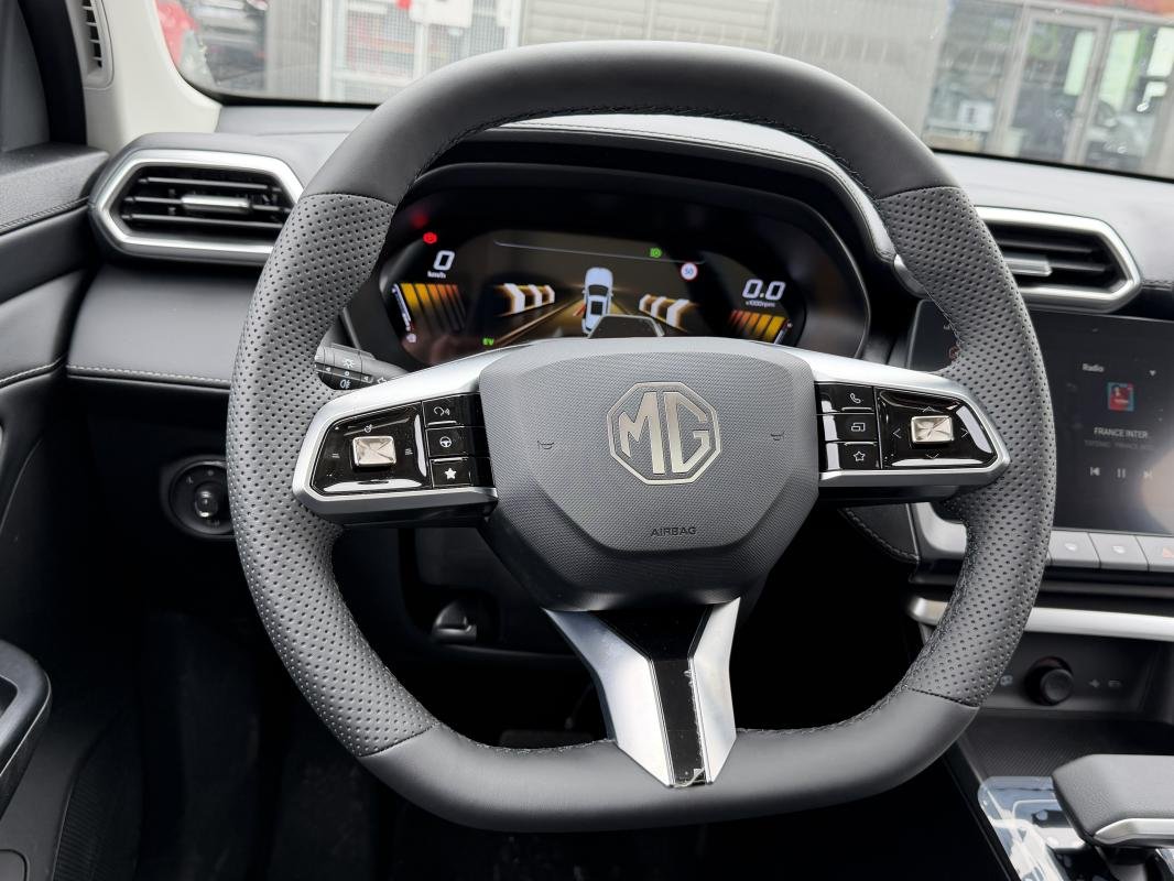 MG ZS - Photo 15