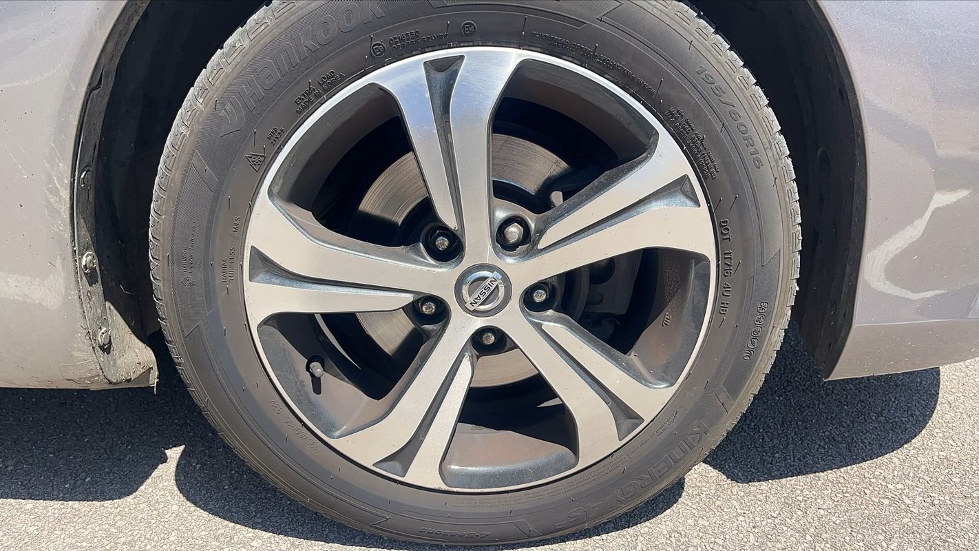 Nissan Pulsar - Photo 17