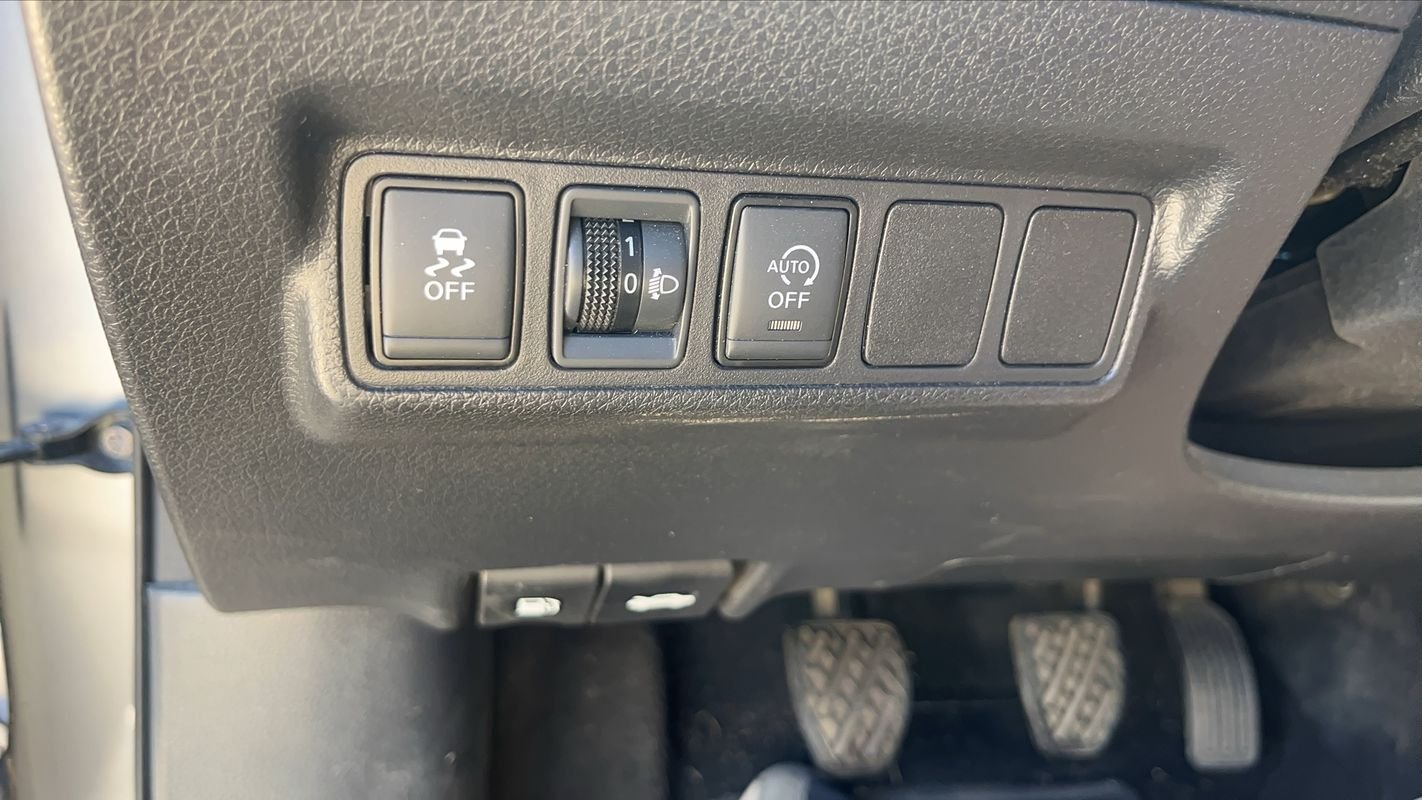 Nissan Pulsar - Photo 25