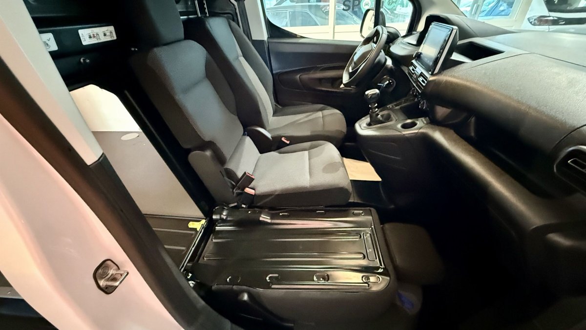 Peugeot Partner - Photo 13