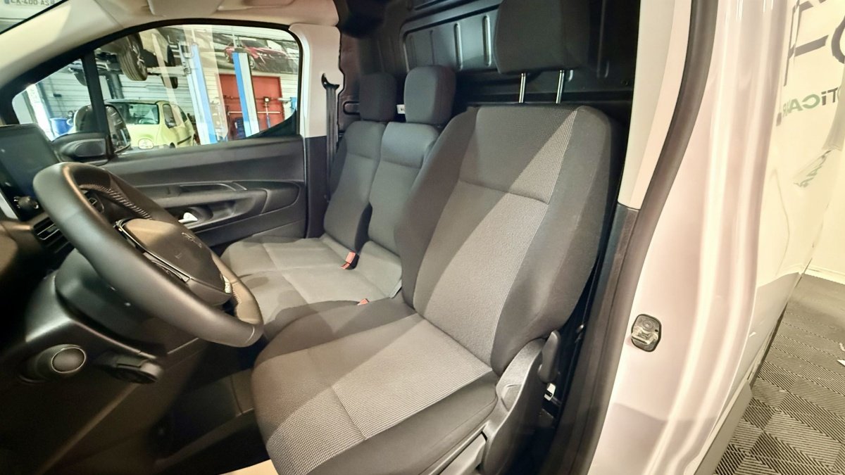 Peugeot Partner - Photo 15