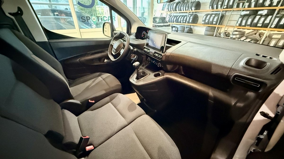 Peugeot Partner - Photo 10