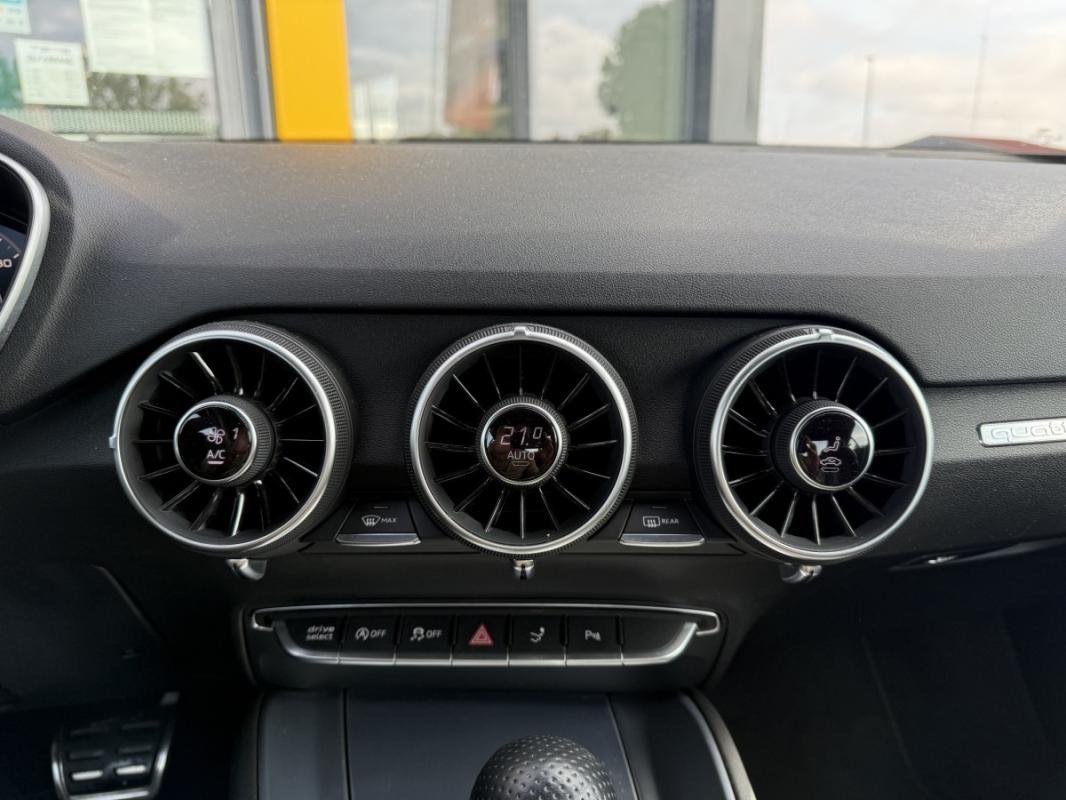 Audi TT Coupé - Photo 16