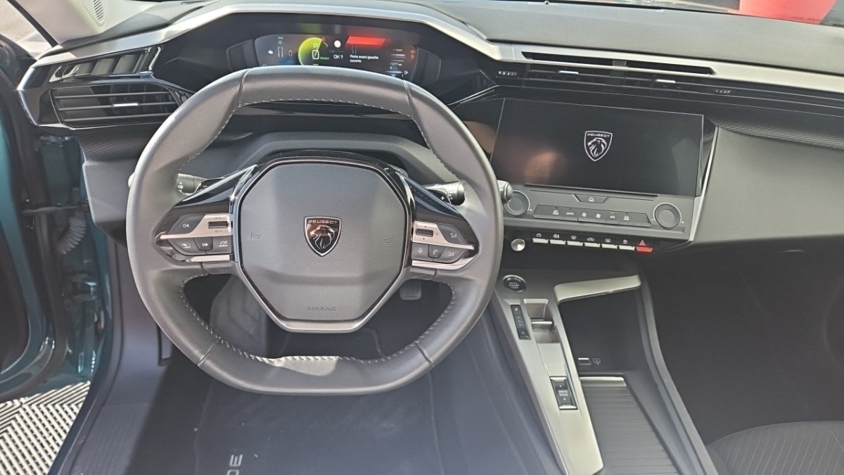 Peugeot 308 SW - Photo 11