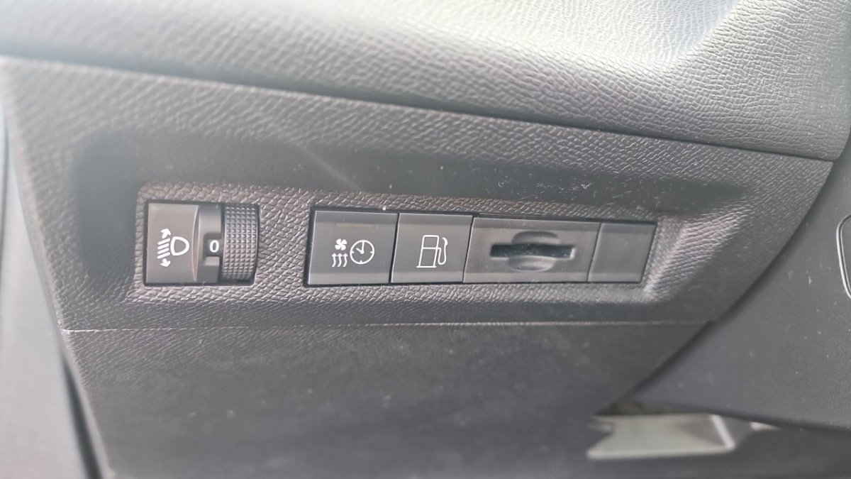 Peugeot 308 SW - Photo 18