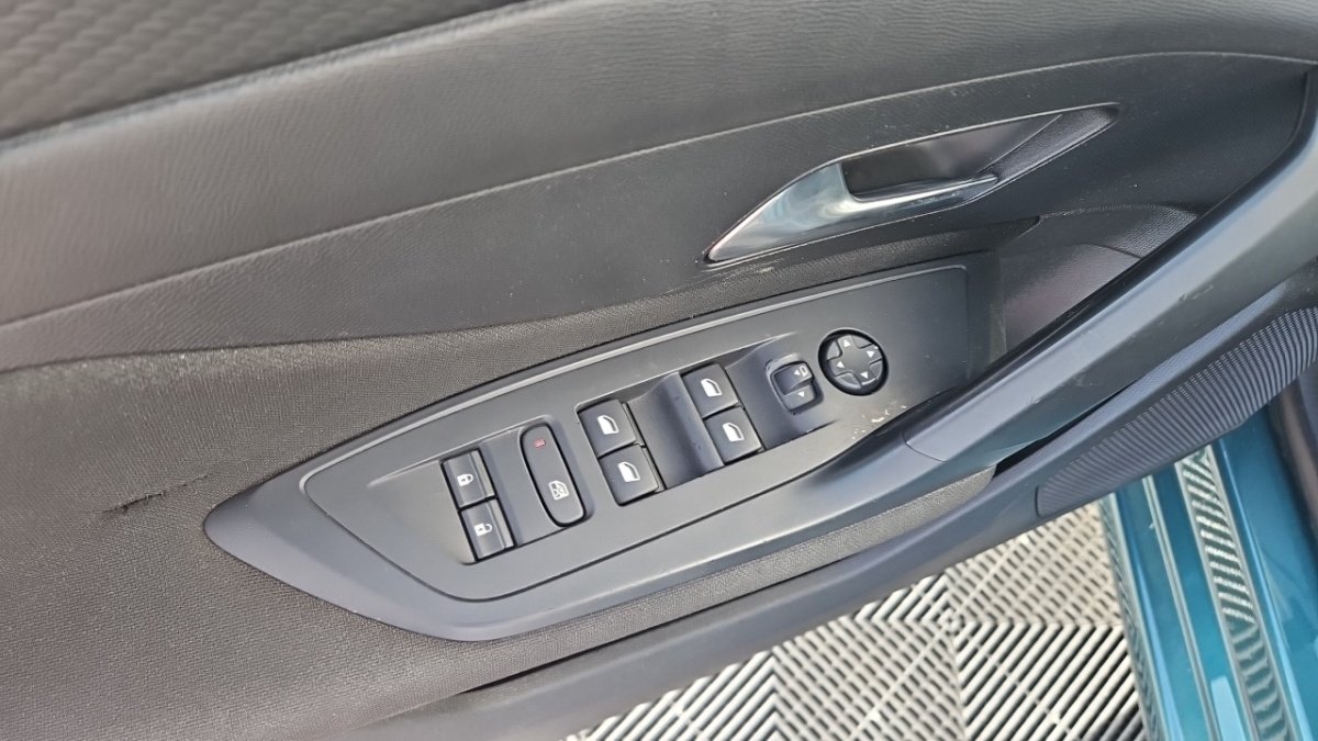 Peugeot 308 SW - Photo 19