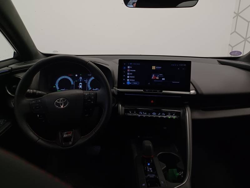 Toyota C-HR - Photo 11