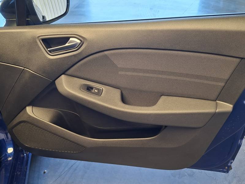 Renault Clio - Photo 17