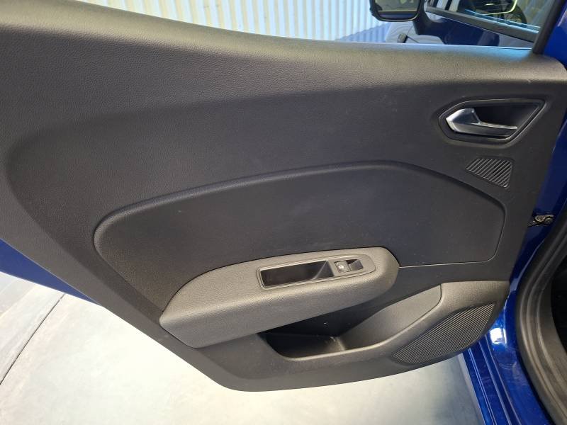 Renault Clio - Photo 27
