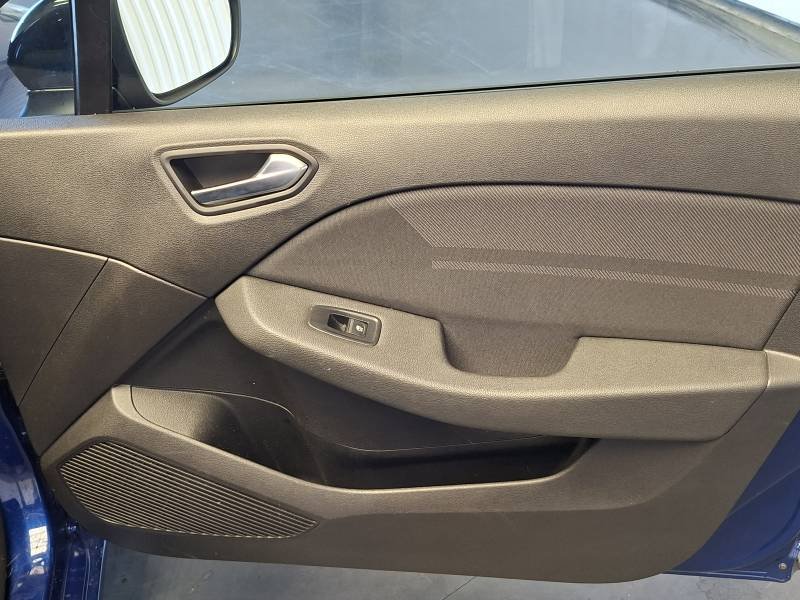 Renault Clio - Photo 17