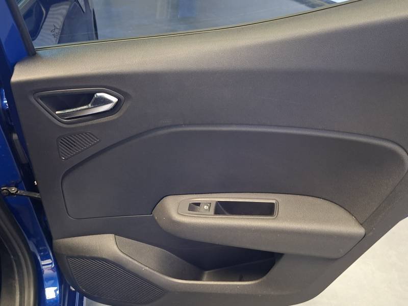 Renault Clio - Photo 18