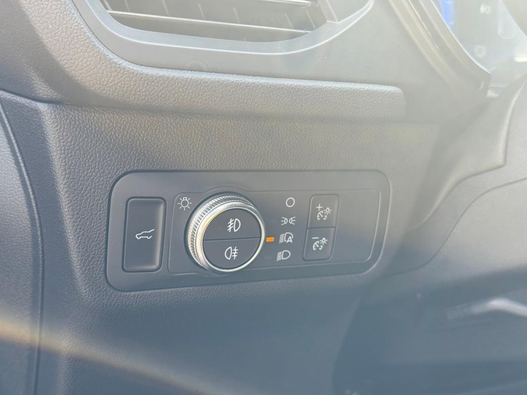 Ford Kuga - Photo 12