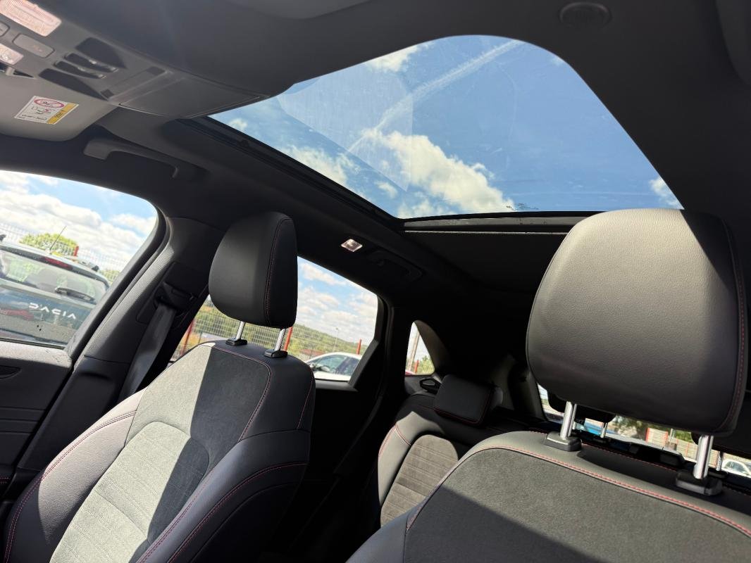 Ford Kuga - Photo 21