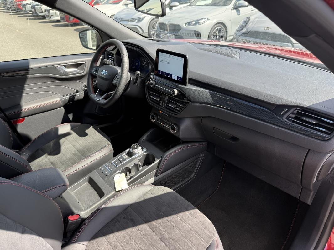 Ford Kuga - Photo 27