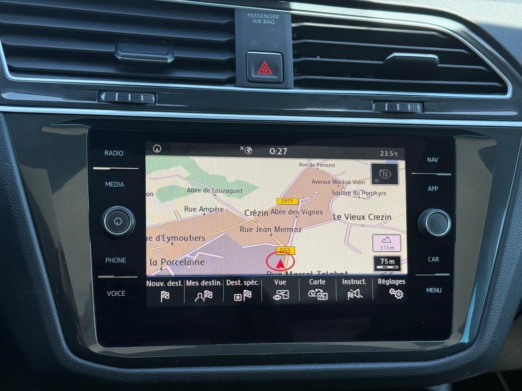Volkswagen Tiguan - Photo 17