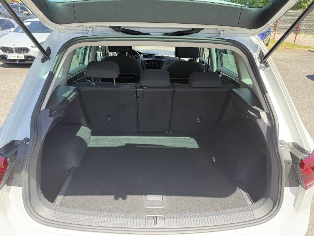 Volkswagen Tiguan - Photo 22
