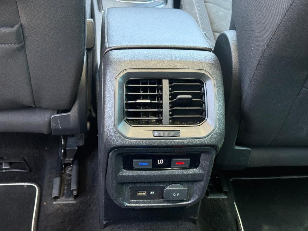 Volkswagen Tiguan - Photo 8