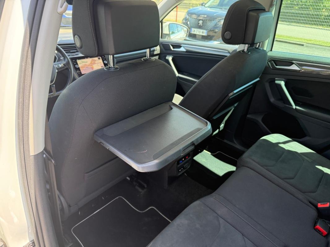 Volkswagen Tiguan - Photo 9