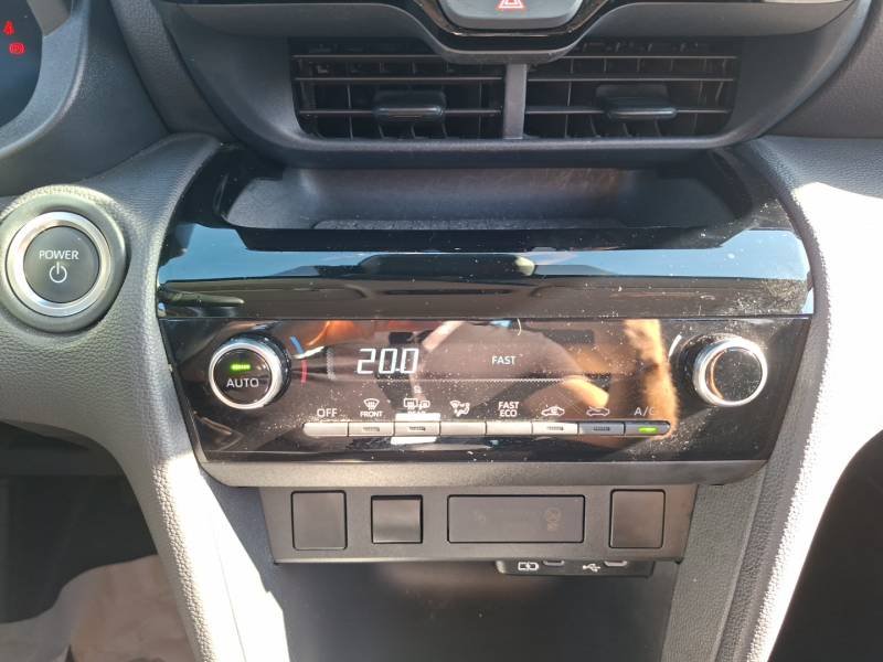 Toyota Yaris - Photo 25