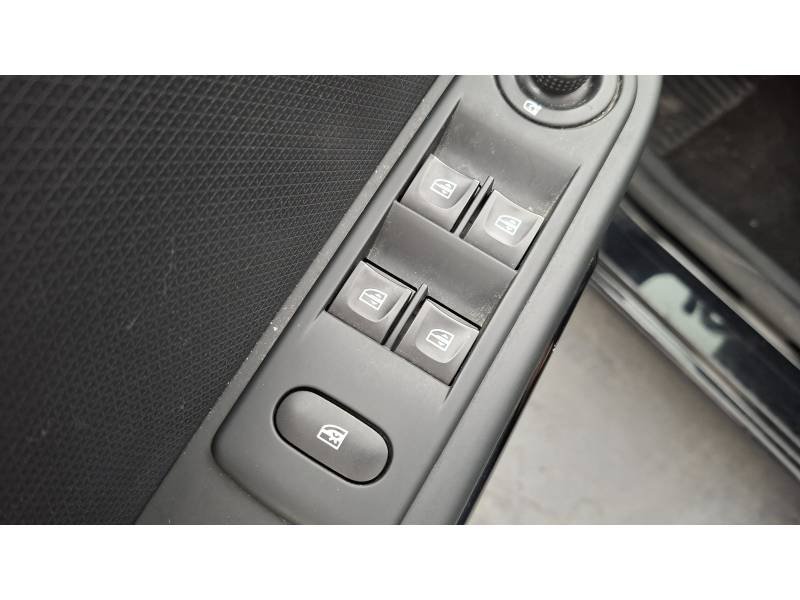 Renault Clio - Photo 28