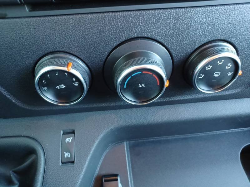 Renault Master - Photo 34