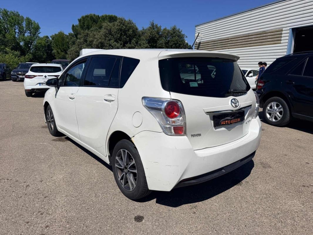 Toyota Verso - Photo 6