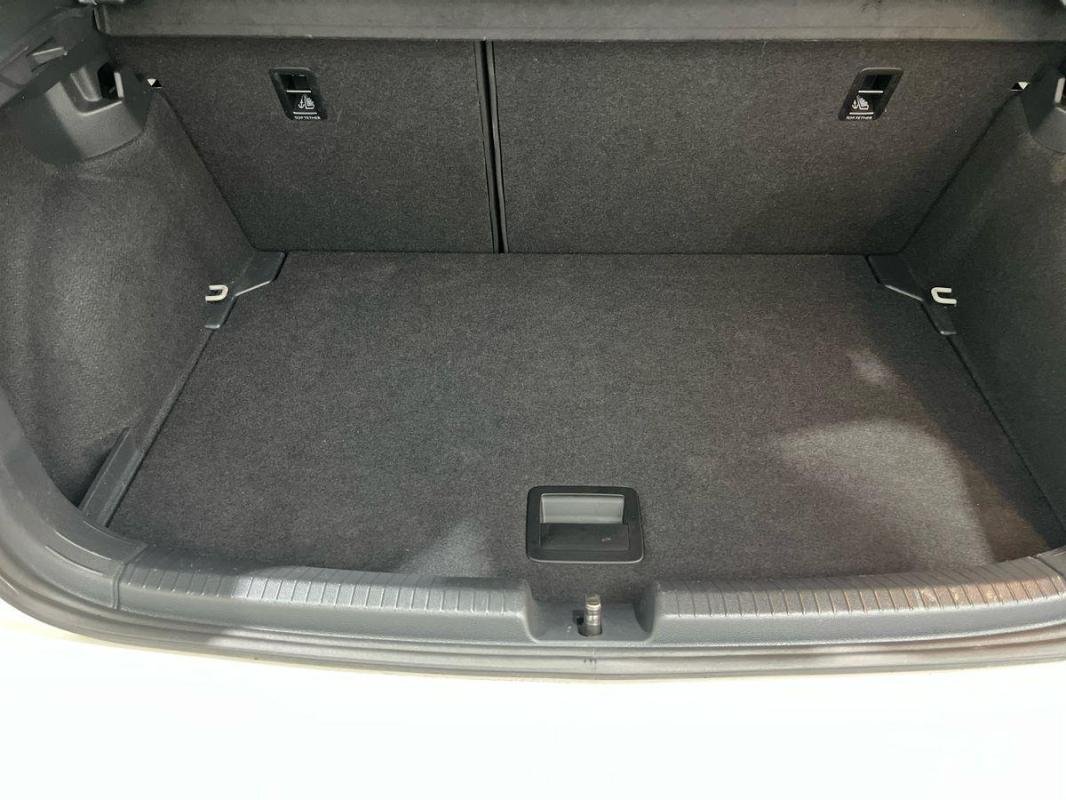 Volkswagen Polo - Photo 31