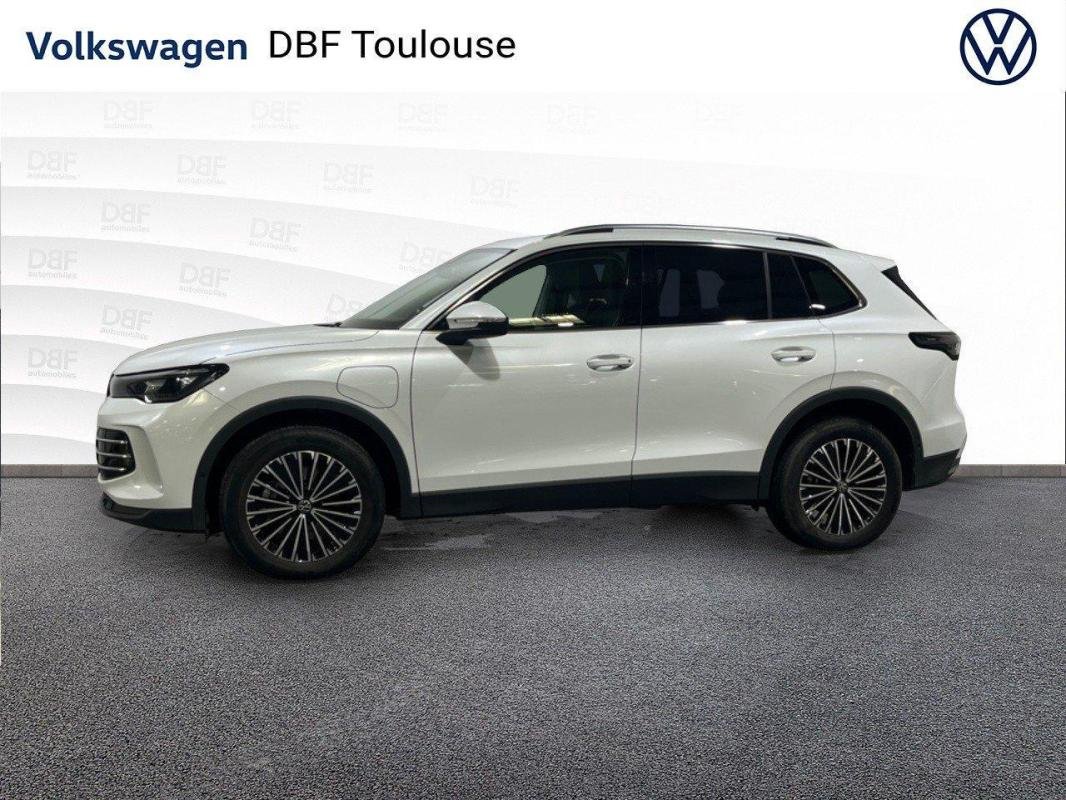 Volkswagen Tiguan - Photo 2