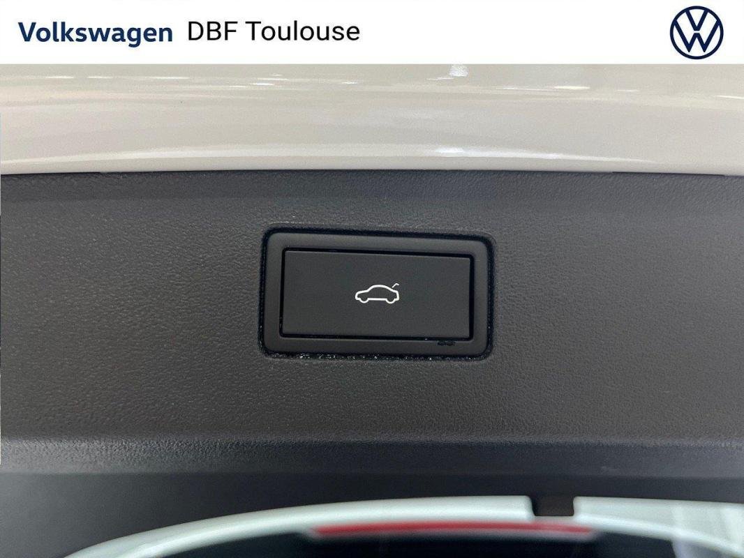 Volkswagen Tiguan - Photo 32