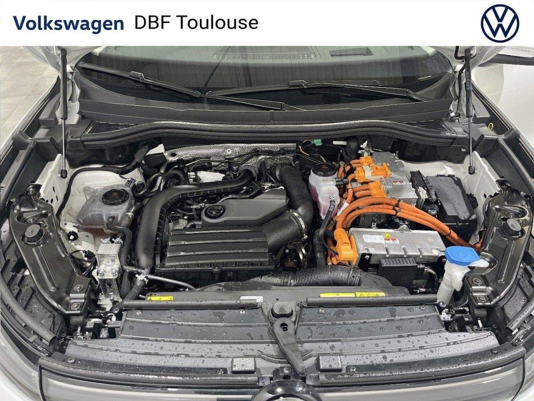 Volkswagen Tiguan - Photo 38
