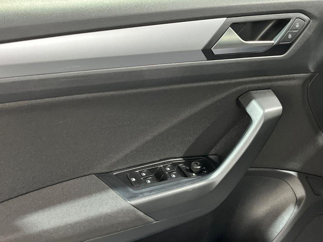 Volkswagen T-Roc - Photo 15