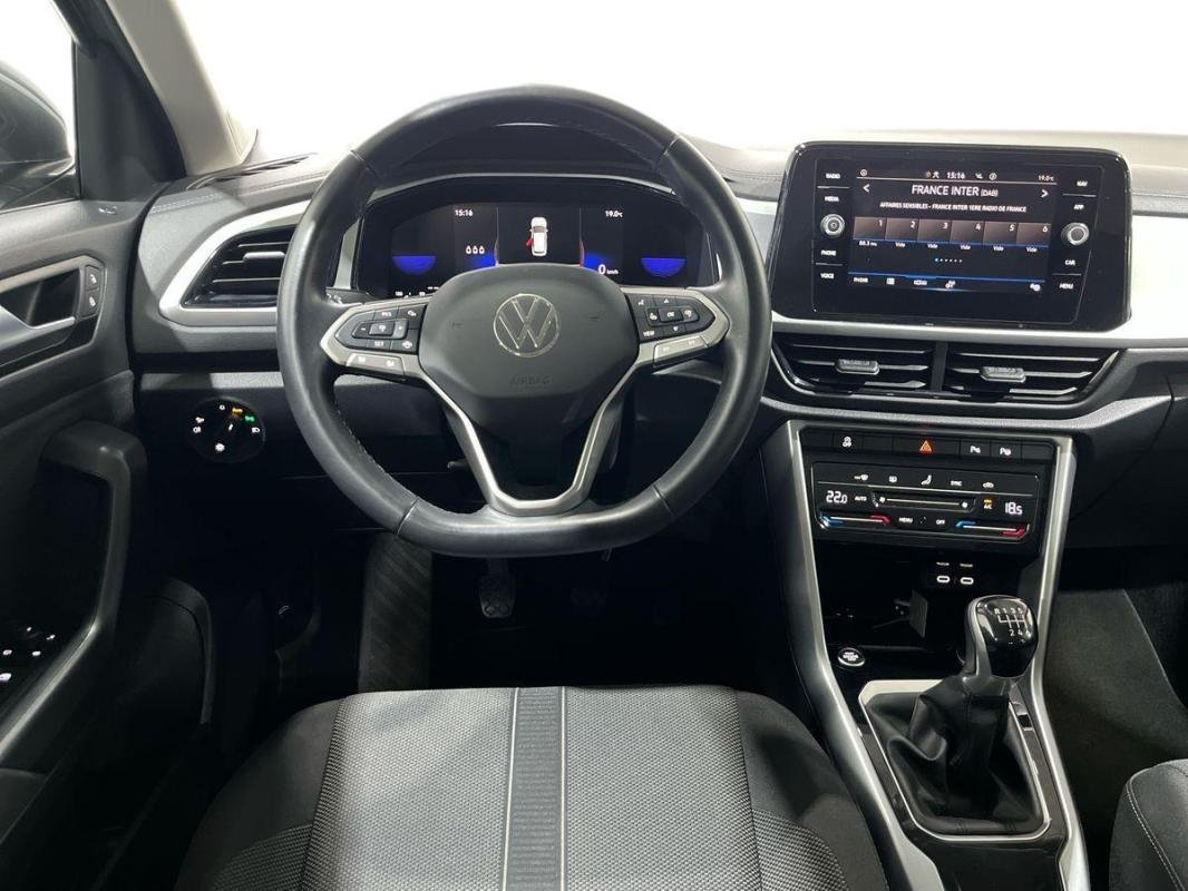 Volkswagen T-Roc - Photo 24