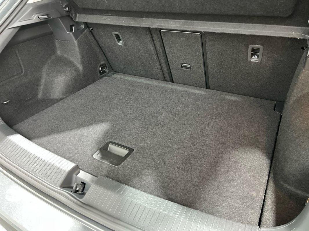 Volkswagen T-Roc - Photo 32