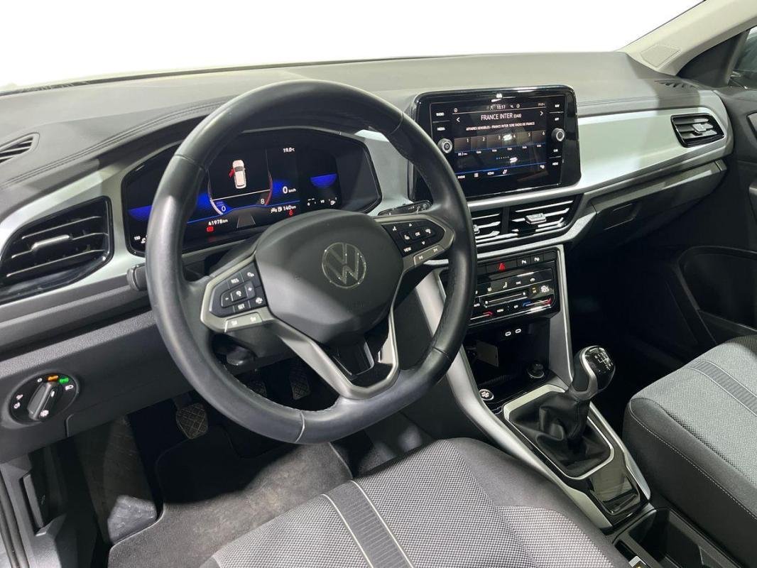 Volkswagen T-Roc - Photo 9