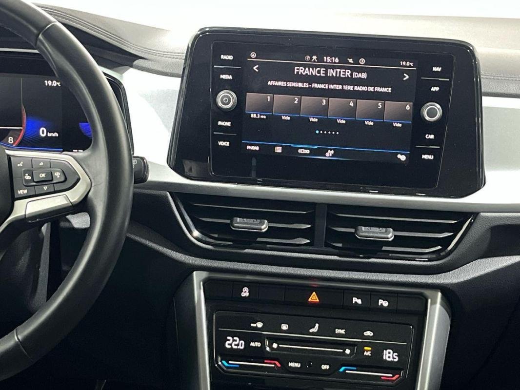 Volkswagen T-Roc - Photo 10