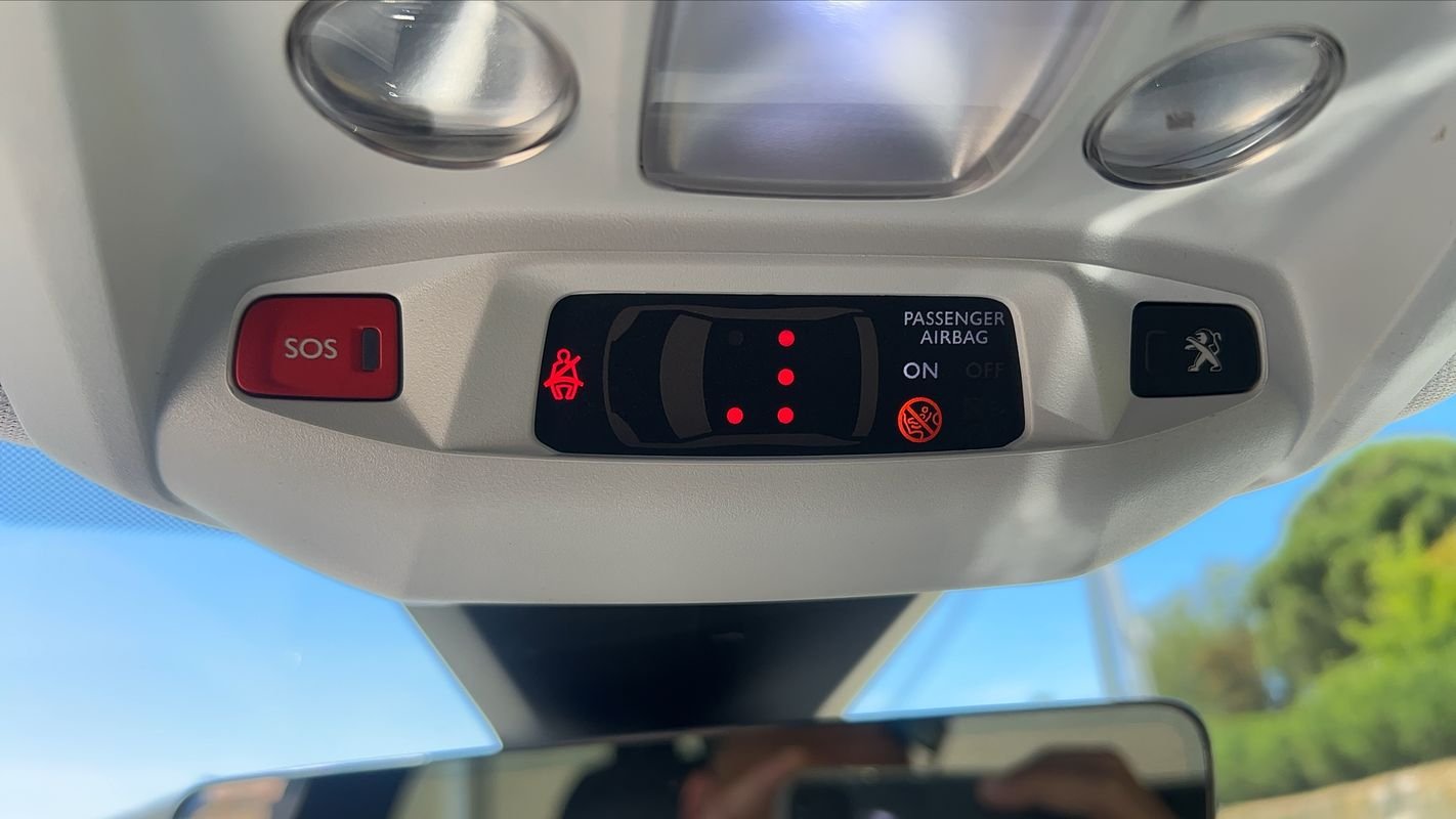 Peugeot 3008 - Photo 13